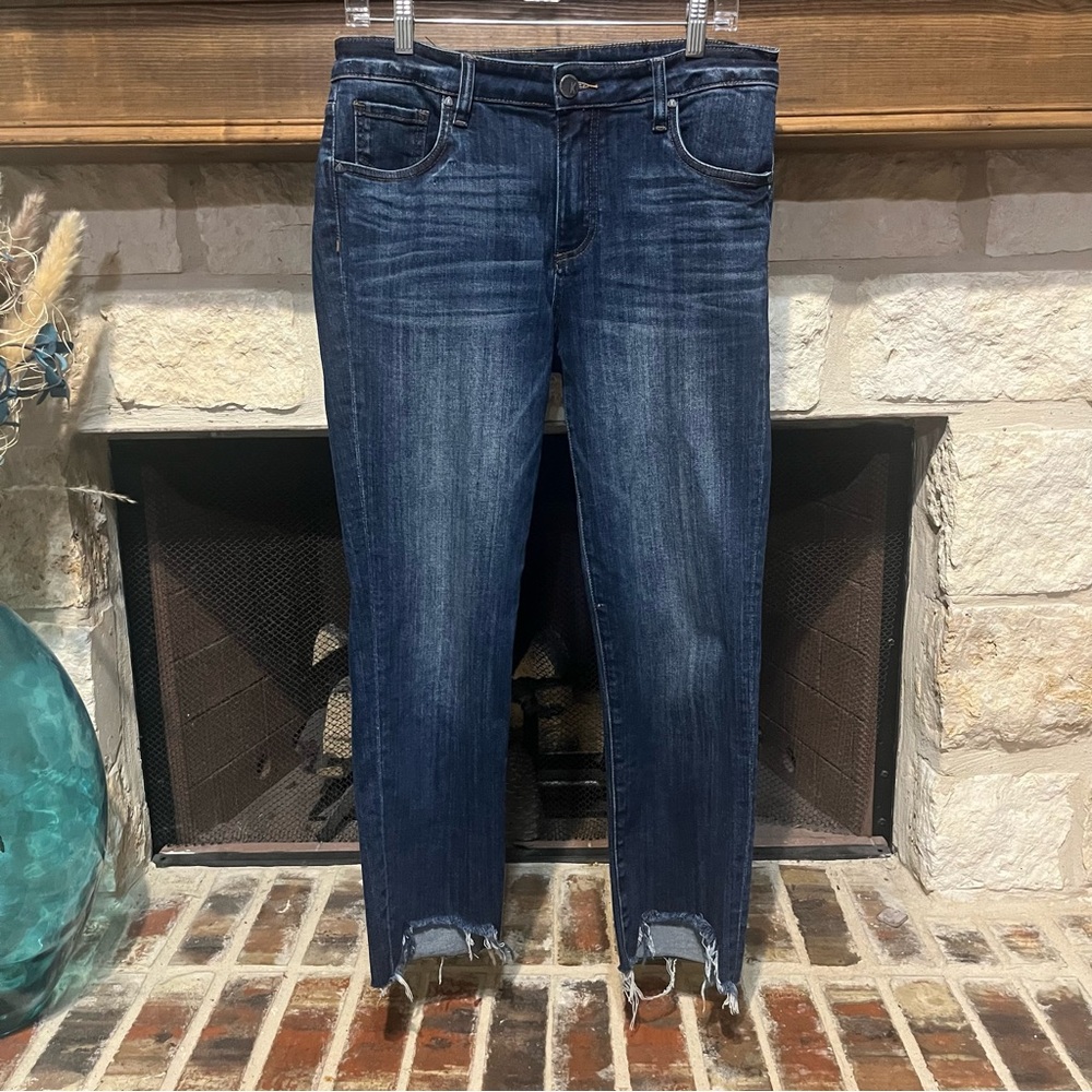 Kut from the Kloth Reese High Rise Straight leg Denim Jean